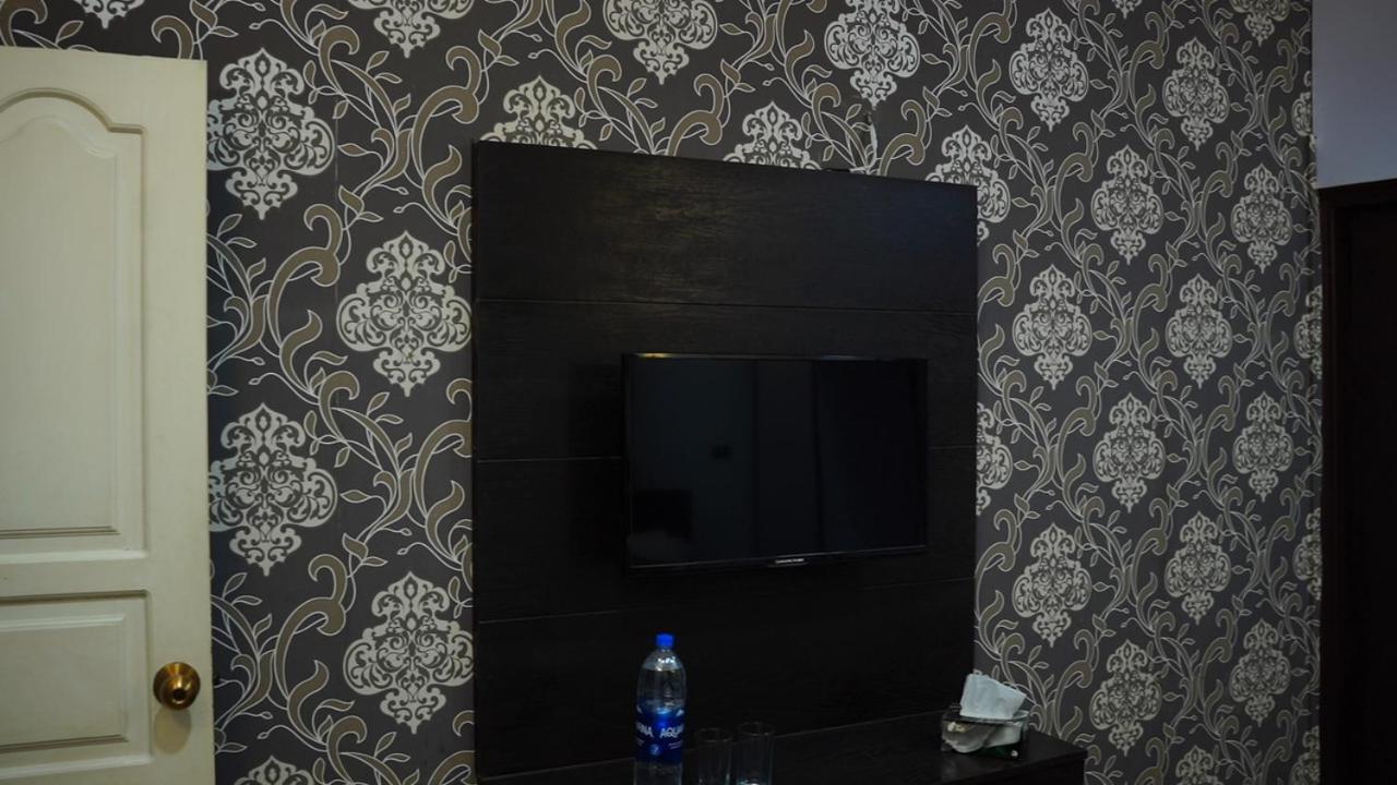 Отель Hilton Bayview Lnn Карачи Экстерьер фото