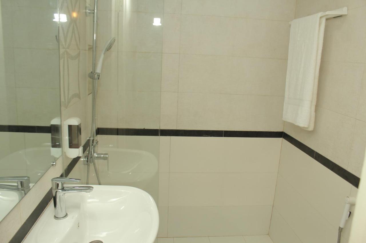 Отель Hilton Bayview Lnn Карачи Экстерьер фото