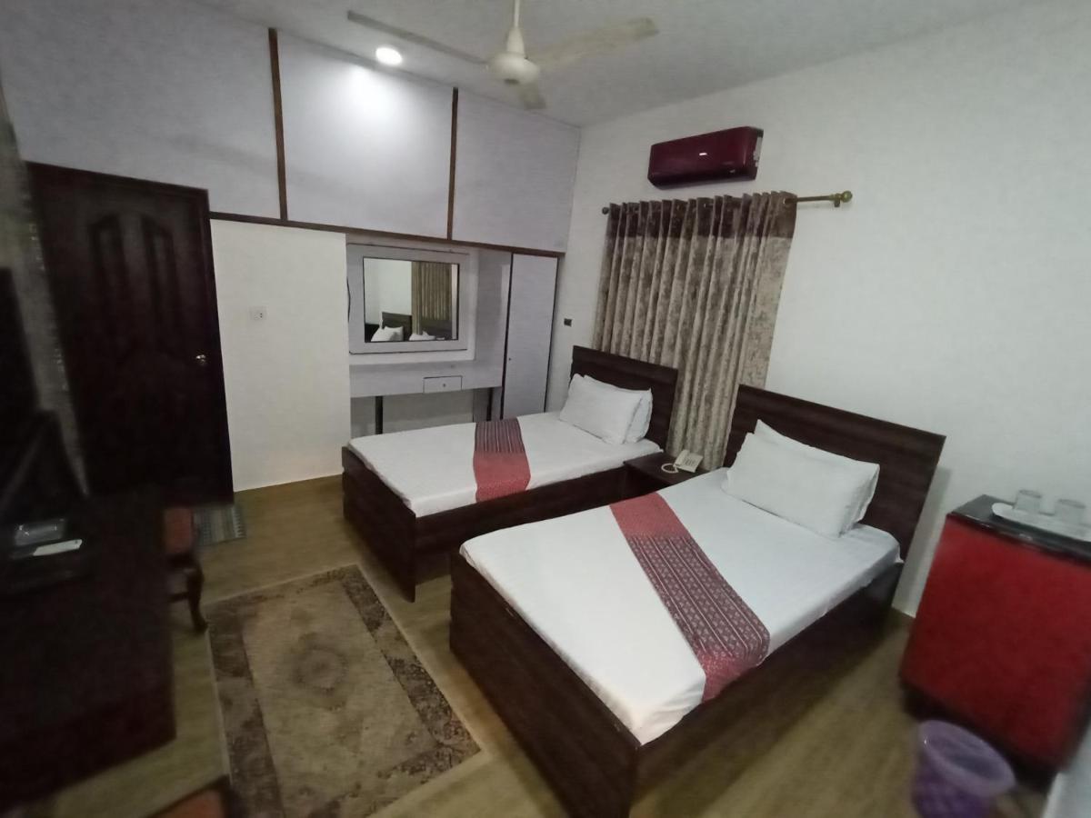 Отель Hilton Bayview Lnn Карачи Экстерьер фото